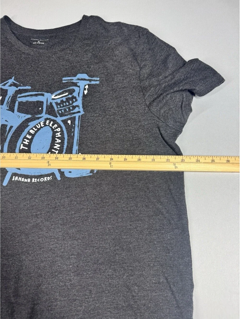 Banana Republic T Shirt Mens XL Short Sleeve Light Grey Crew Neck Drum Set